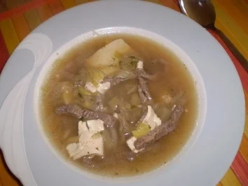 Rindfleischsuppe mit Tofu - Rezept