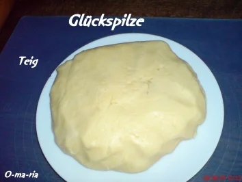 Kleingebäck  Glückspilze zum Mokka - Rezept - Bild Nr. 2