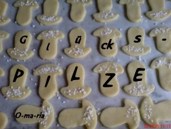 Kleingebäck  Glückspilze zum Mokka - Rezept - Bild Nr. 4