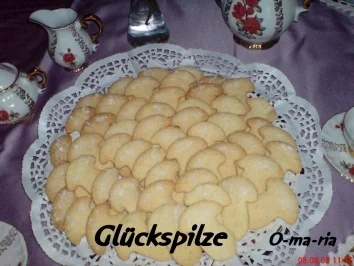 Kleingebäck  Glückspilze zum Mokka - Rezept - Bild Nr. 5