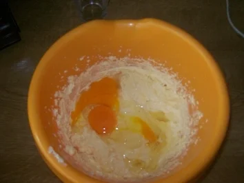 Rezept: Versunkener Pflaumenkuchen Bild Nr. 3 Versunkener Pflaumenkuchen - Rezept - Bild Nr. 3