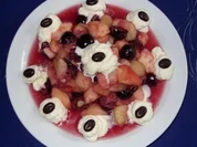 Warmer Obstsalat mit Sahne - Rezept