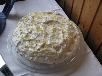 gluten-/weizenfreie schwedische Mandeltorte ala linda-marie mit Preiselbeeren - Rezept