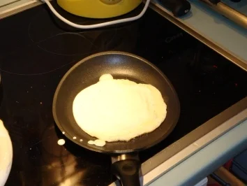 Rezept: Buttermilchplinsen Bild Nr. 5 Buttermilchplinsen - Rezept - Bild Nr. 5