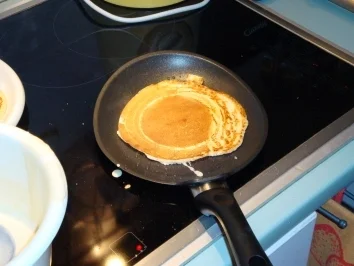 Rezept: Buttermilchplinsen Bild Nr. 6 Buttermilchplinsen - Rezept - Bild Nr. 6