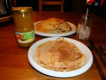 Rezept: Buttermilchplinsen Bild Nr. 8 Buttermilchplinsen - Rezept - Bild Nr. 8