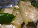 Rezept: Zucchini m. Mozarella + Basilikum (gegrillt) Zucchini m. Mozarella + Basilikum (gegrillt) - Rezept
