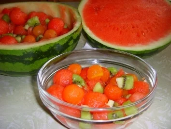 Rezept: MELONENSALAT MELONENSALAT - Rezept