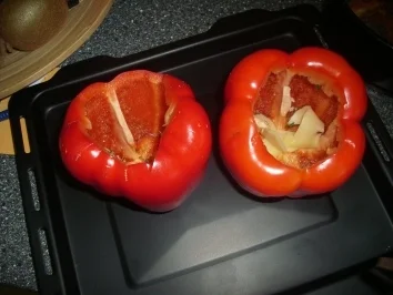 Rezept: Sommer-Couscousgratin in der Paprikaschote Bild Nr. 3 Sommer-Couscousgratin in der Paprikaschote - Rezept - Bild Nr. 3