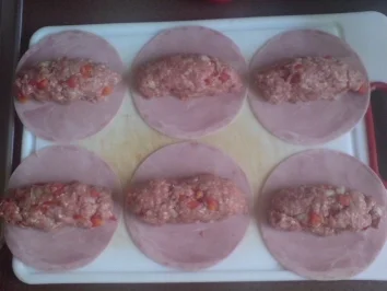 Rezept: Schinken-Hack-Röllchen Bild Nr. 2 Schinken-Hack-Röllchen - Rezept - Bild Nr. 2
