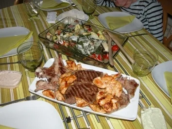 Gegrilltes trifft Ofengemüse - Rezept