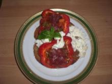 gebackene paprikaschoten mit chilis und tomaten - Rezept