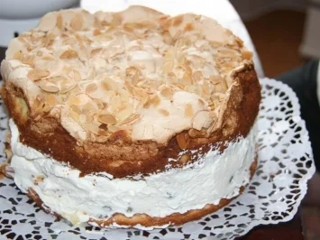 Stachelbeer - Baiser - Torte - Rezept - Bild Nr. 2