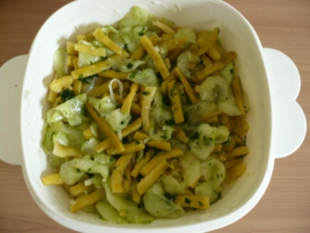 Salat mit Wachsbohnen und Gurken - Rezept