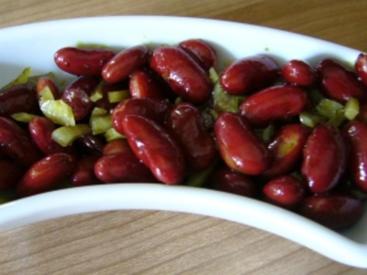 Salat --- Kidneybohnensalat mit Kürbiskernöl - Rezept - kochbar.de