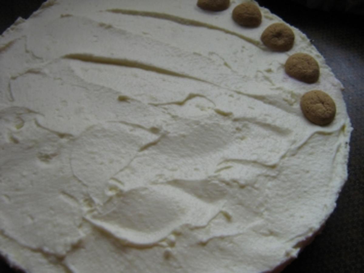 Amarettini-Aprikosen-Sauerkirsch - Torte - Rezept - Bild Nr. 7