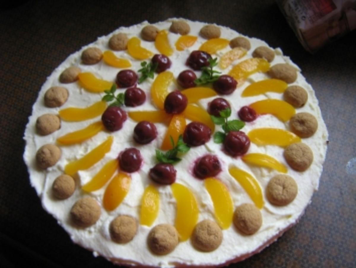 Amarettini-Aprikosen-Sauerkirsch - Torte - Rezept - Bild Nr. 8