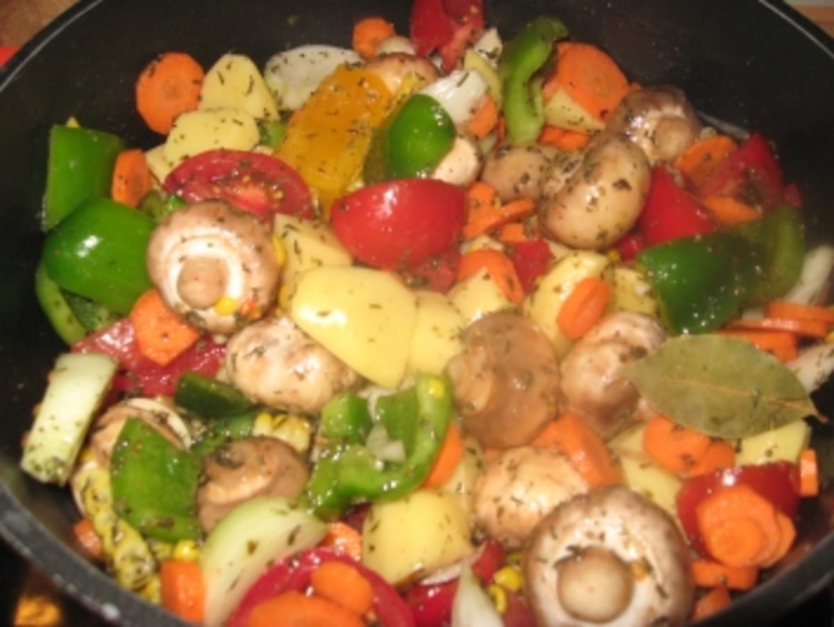 Buntes Gemüseallerlei mit Kartoffeln - Rezept