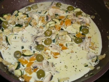 Putenschnitzel mit Nudelrestpfanne - Rezept - Bild Nr. 4