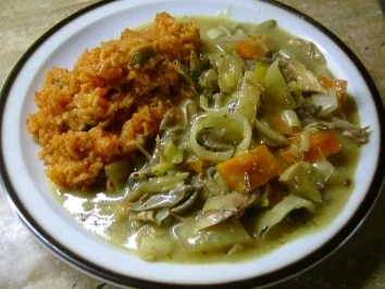 Rezept: Hühnerfrikasse Hühnerfrikasse - Rezept