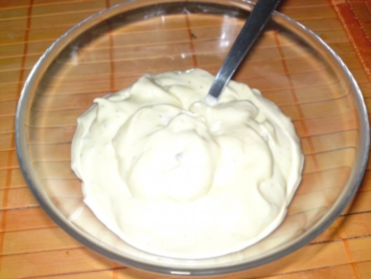 Aioli mit Miracel Whip und Crème fraîche mit Kräutern - Rezept mit Bild ...