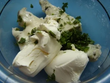 GORGONZOLACRÈME-RÖLLCHEN - Rezept - Bild Nr. 6