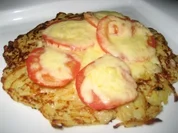 Rezept: Reibekuchen mit Tomate und Kรคse Reibekuchen mit Tomate und Kรคse - Rezept