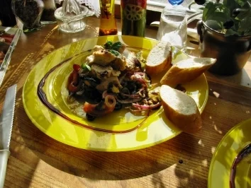 Hähnchensalat mit Avocado und Tomate - Rezept - Bild Nr. 2