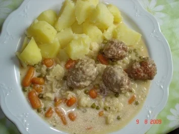 Rezept: Wikingertopf mit Hackbällchen Wikingertopf mit Hackbällchen - Rezept