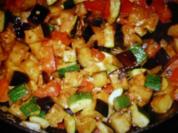 Gemüsepfanne mit Auberginen, Zucchini und Tomaten - Rezept