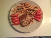 Geflügel: Putenschnitzel mit Pommes und Austernpilzsoße - Rezept