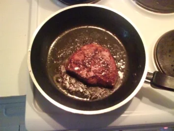 Rezept: Geflügel: Putenschnitzel mit Pommes und Austernpilzsoße Bild Nr. 3 Geflügel: Putenschnitzel mit Pommes und Austernpilzsoße - Rezept - Bild Nr. 3