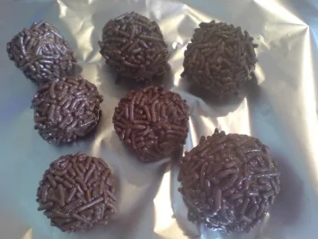 Konfekt "Haferflocken-Schoko-Kugeln" - Rezept