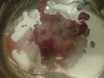 Rezept: Konfekt "Erdbeer-Kugeln" Bild Nr. 2 Konfekt "Erdbeer-Kugeln" - Rezept - Bild Nr. 2