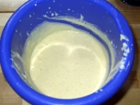 Quark-Vanille-Mousse mit Portweinzwetschgen - Rezept - Bild Nr. 5