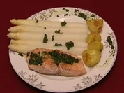 Wildlachs mit weißem Spargel und Butterkartoffeln (Isabell Hertel) - Rezept