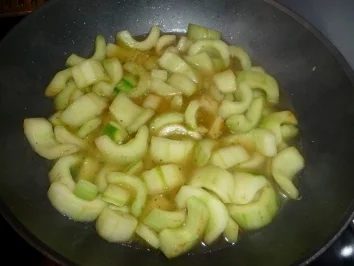 Lachs mit Schmorgurkengemüse - Rezept - Bild Nr. 4