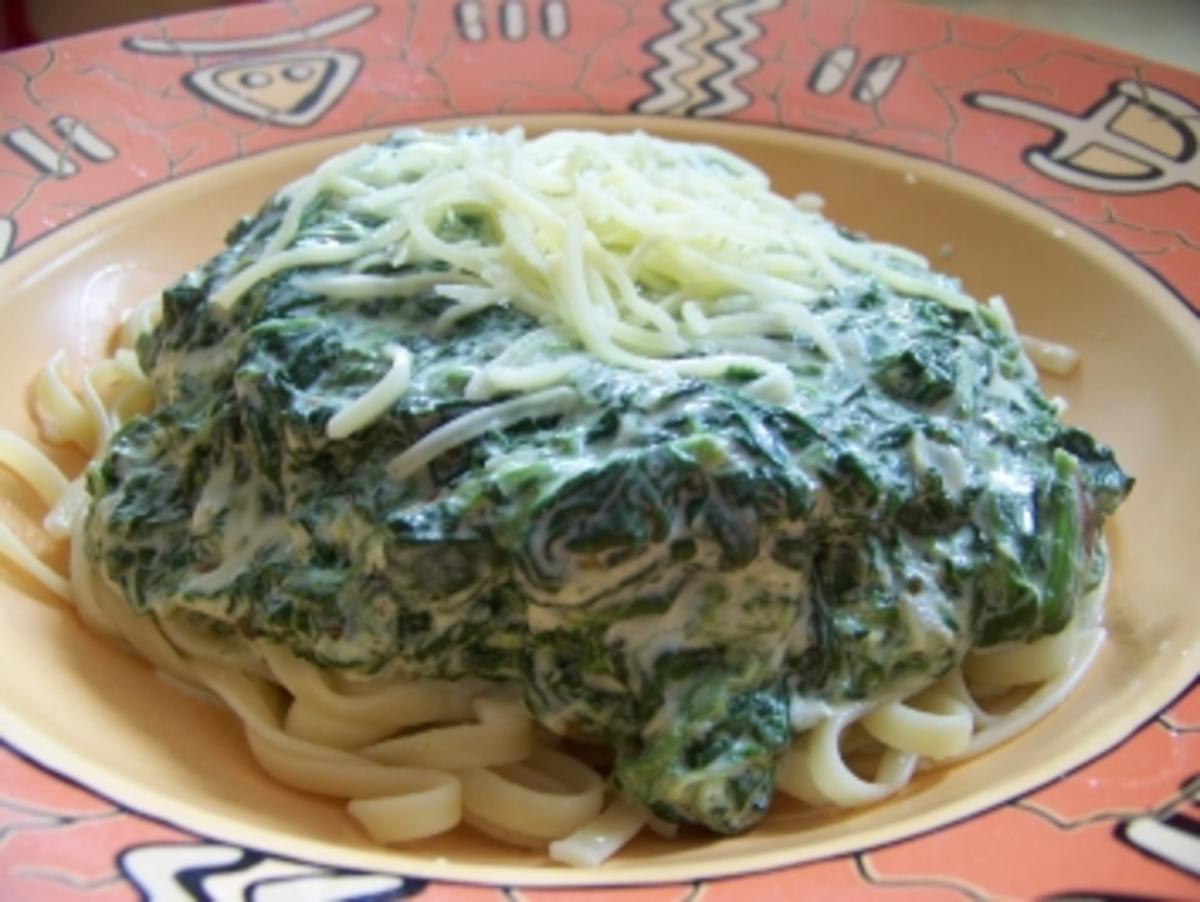 Nudeln - Spaghetti mit Spinatsauce - Rezept