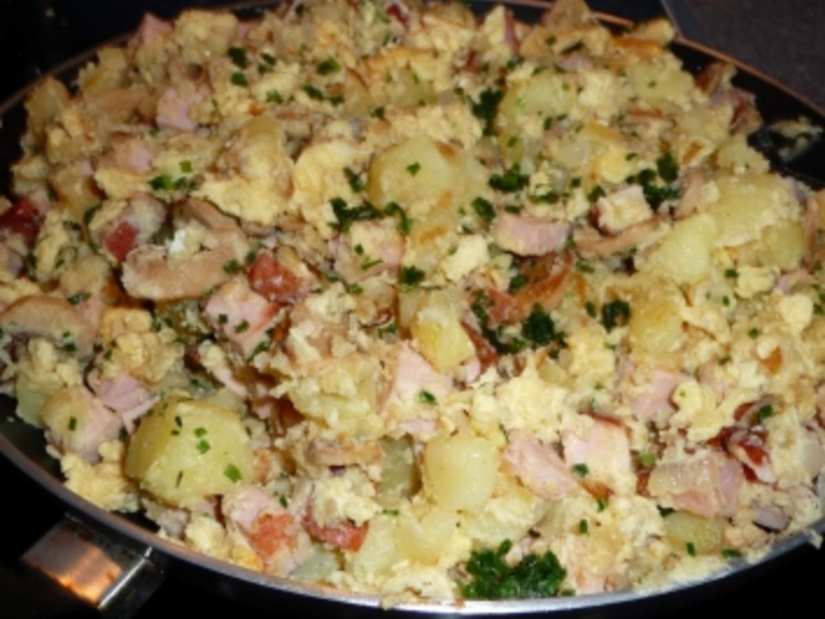 Kartoffel-Kasseler-Pfanne mit Ei - Rezept - kochbar.de