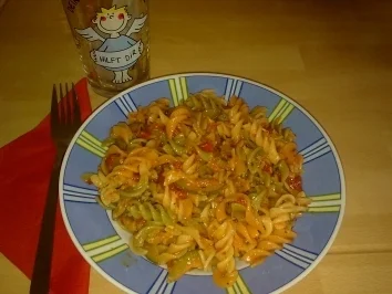 Rezept: Tomaten - Zucchini - Mozzarella - Sauce Tomaten - Zucchini - Mozzarella - Sauce - Rezept