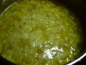 Rezept: Kartoffelsuppe Wiener Art in verschiedenen Variationen Bild Nr. 6 Kartoffelsuppe Wiener Art in verschiedenen Variationen - Rezept - Bild Nr. 6