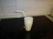 Bananen-Mangoeis-Milchmixgetränk/ Erdbeer-Erdbeereis- Milchmixgetränk - Rezept