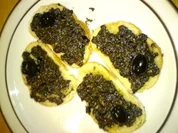 Oliven-Sardellen Paste für Baguette - Rezept