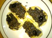 Oliven-Sardellen Paste für Baguette - Rezept