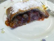 Zwetschgenstrudel mit Blätterteig - Rezept