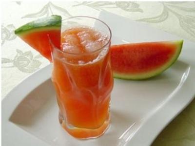Rezept: Wassermelonen - Getränk Bild Nr. 2 Wassermelonen - Getränk - Rezept - Bild Nr. 2