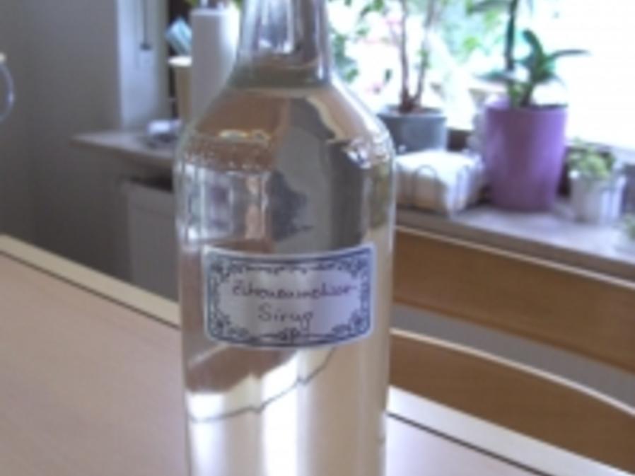 Zitronenmelisse - Sirup - Rezept mit Bild - kochbar.de