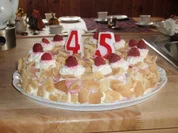 Zarte Himbeer-Flocken-Torte - Rezept