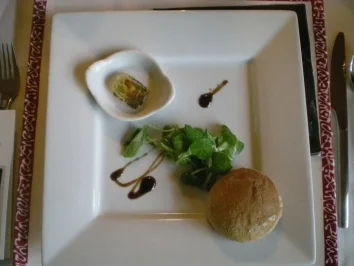 Pfifferlinge in Sektgelee an mariniertem Feldsalat - Rezept