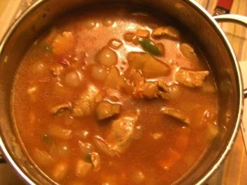 Fleisch: Feuertopf mit Schweinefilet - Rezept